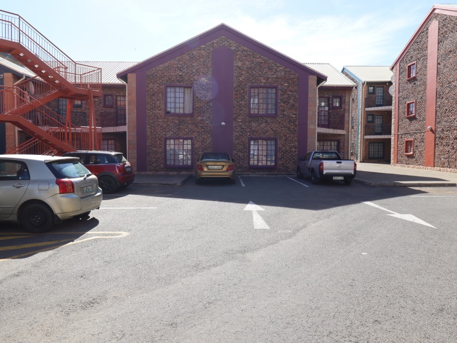 1 Bedroom Property for Sale in Willows Free State